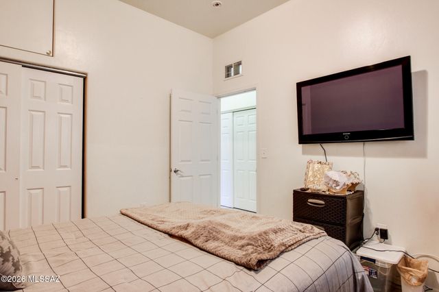1998 S Sylvester Drive, Tucson, AZ 85713