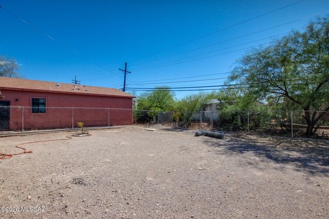 1998 S Sylvester Drive, Tucson, AZ 85713