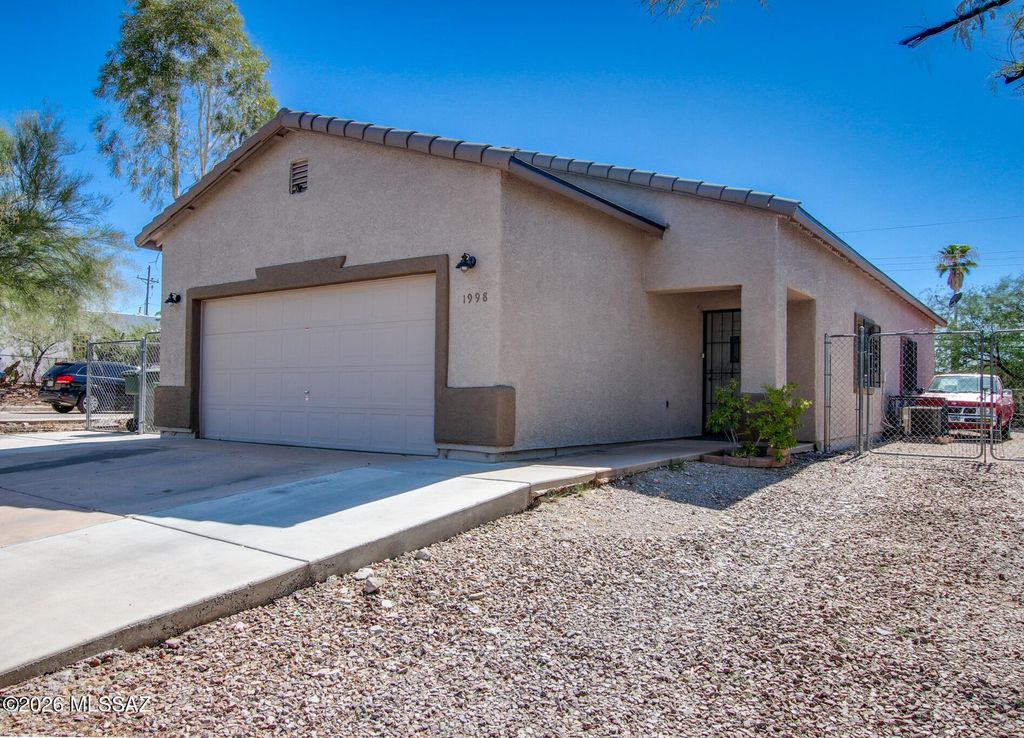 1998 S Sylvester Drive, Tucson, AZ 85713