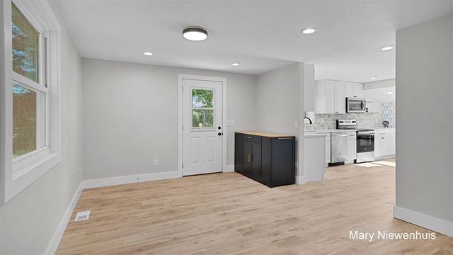 10219 W Sidney Road, Greenville, MI 48838