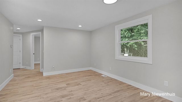 10219 W Sidney Road, Greenville, MI 48838
