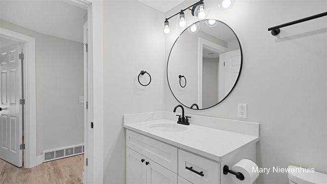 10219 W Sidney Road, Greenville, MI 48838