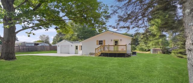 10219 W Sidney Road, Greenville, MI 48838