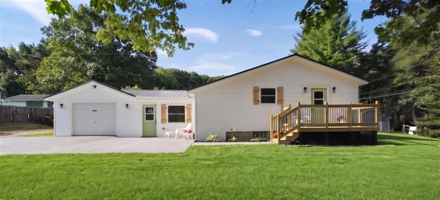 10219 W Sidney Road, Greenville, MI 48838