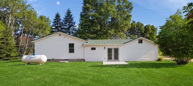 10219 W Sidney Road, Greenville, MI 48838