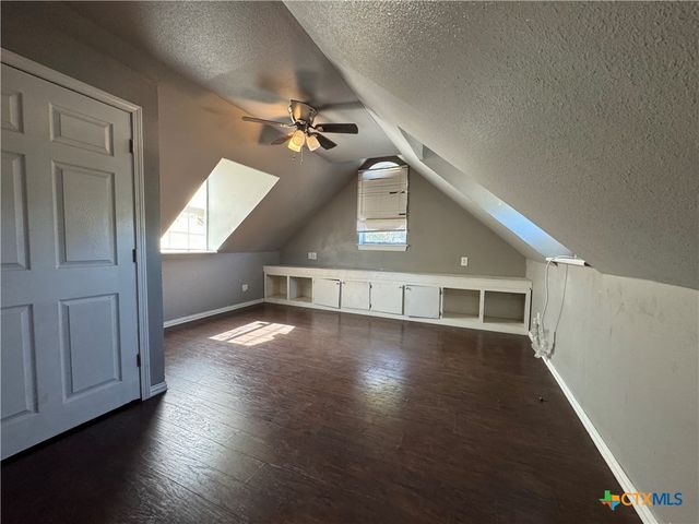 111 N Alexander Street, Belton, TX 76513