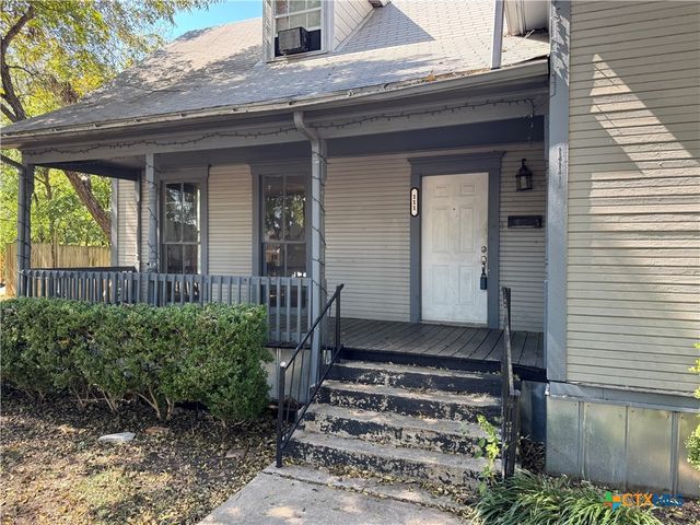 111 N Alexander Street, Belton, TX 76513