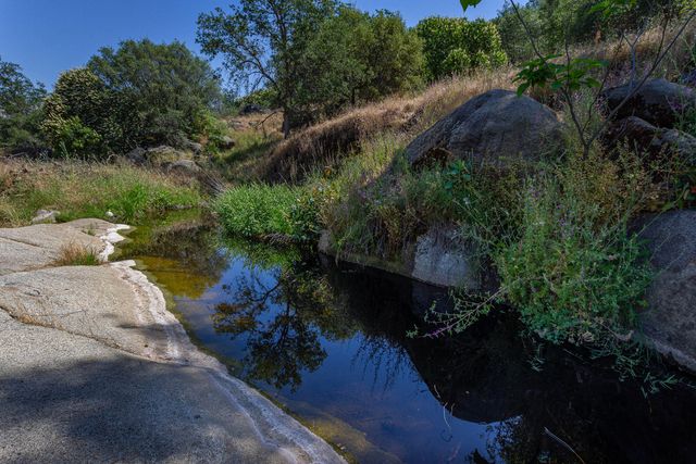 41518 Sierra Drive, Three Rivers, CA 93271