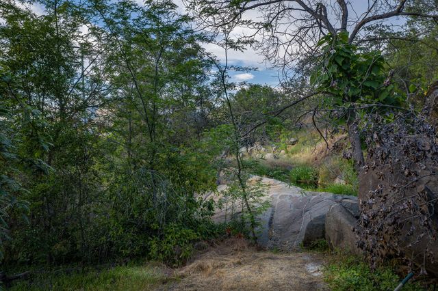 41518 Sierra Drive, Three Rivers, CA 93271