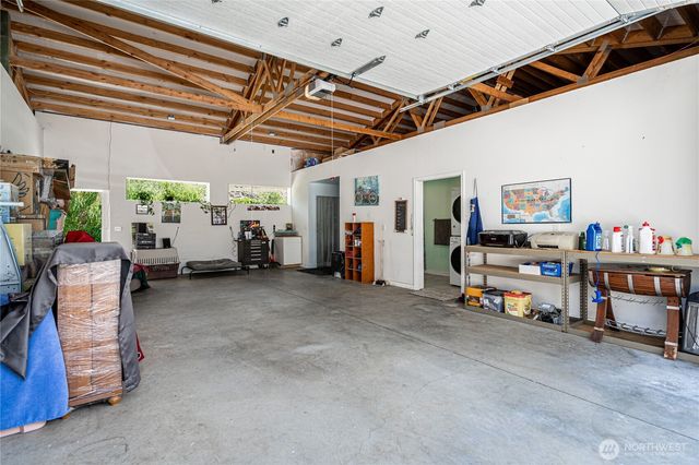 876 1st St, Chelan Falls, WA 98817