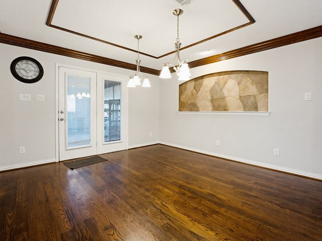 345 Chalkstone Drive, Fort Worth, TX 76131