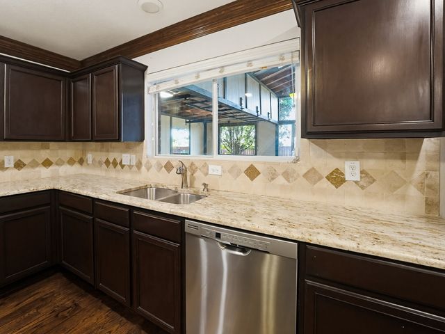 345 Chalkstone Drive, Fort Worth, TX 76131