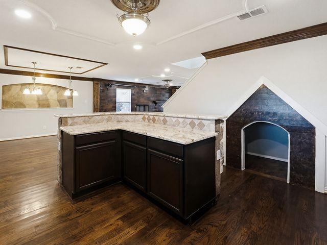 345 Chalkstone Drive, Fort Worth, TX 76131