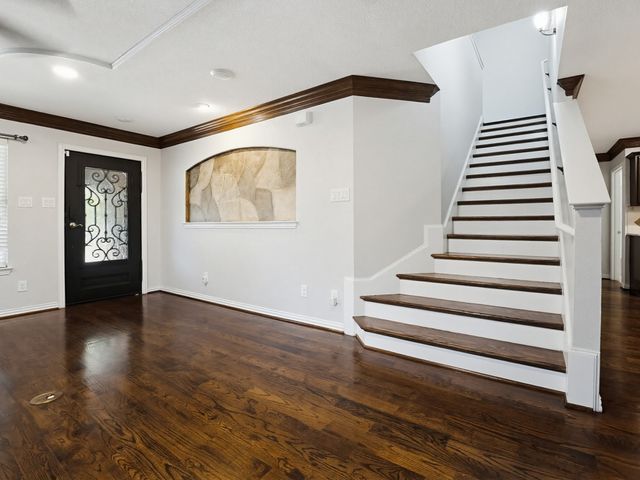 345 Chalkstone Drive, Fort Worth, TX 76131