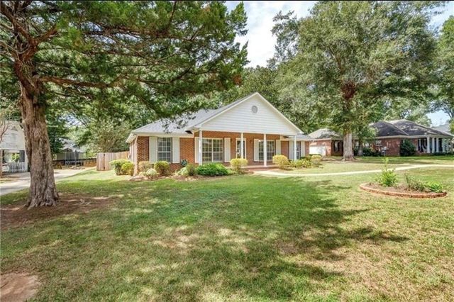 3790 Arlington Oaks Drive, Mobile, AL 36695