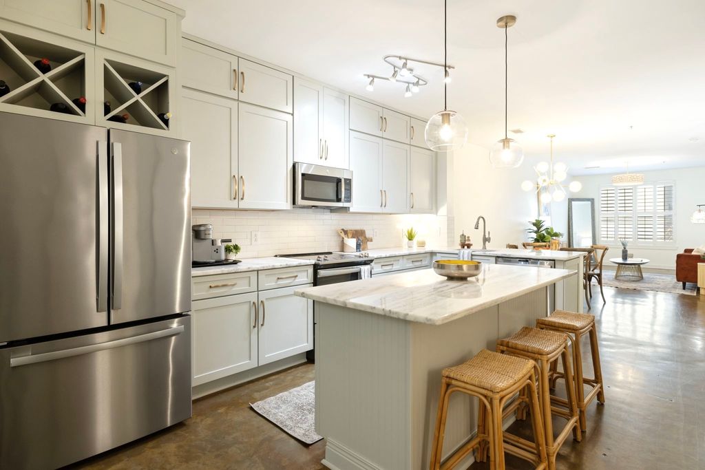 1803 Broadway Apt 204, Nashville, TN 37203