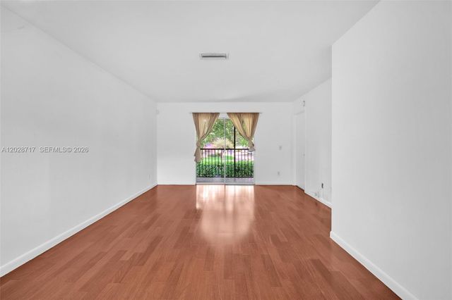 10369 NW 8th Street 204, Pembroke Pines, FL 33026