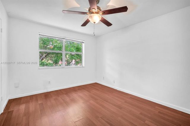 10369 NW 8th Street 204, Pembroke Pines, FL 33026