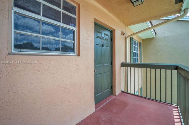 10369 NW 8th Street 204, Pembroke Pines, FL 33026