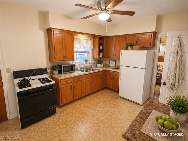 29734 Euclid Avenue, Wickliffe, OH 44092