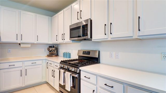 3338 GREAT BANYAN WAY, Wesley Chapel, FL 33543