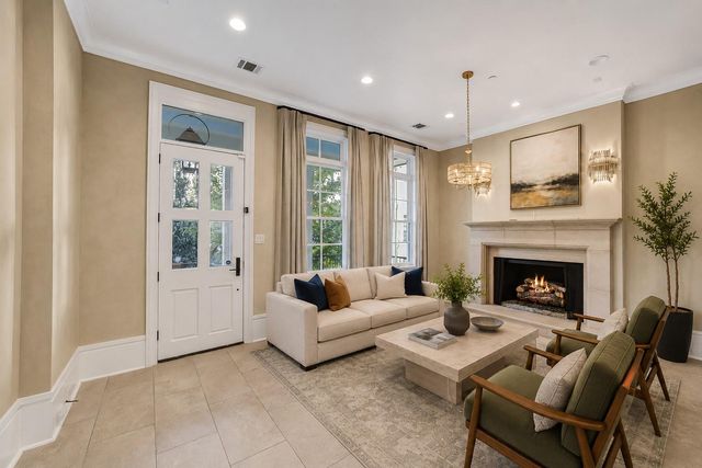 65 Crain Square Boulevard, Houston, TX 77025