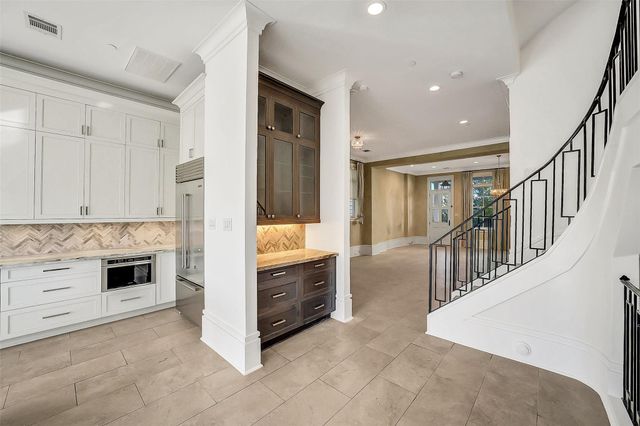65 Crain Square Boulevard, Houston, TX 77025