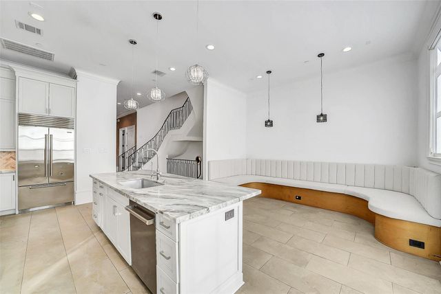 65 Crain Square Boulevard, Houston, TX 77025