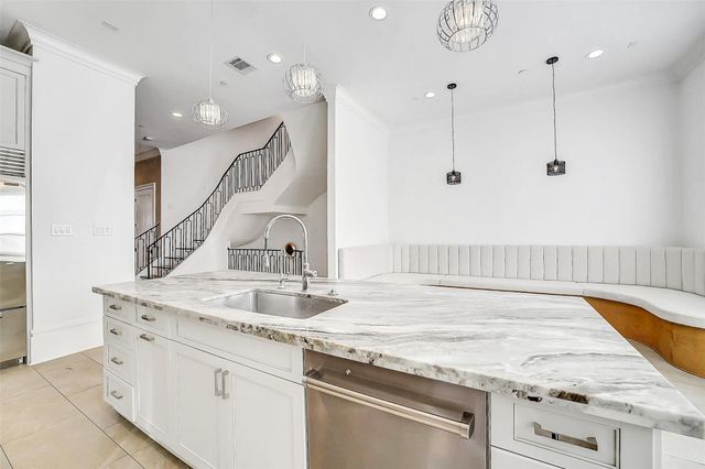 65 Crain Square Boulevard, Houston, TX 77025