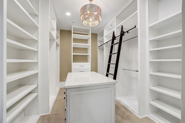 65 Crain Square Boulevard, Houston, TX 77025