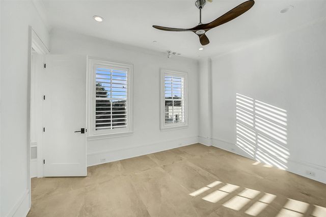 65 Crain Square Boulevard, Houston, TX 77025