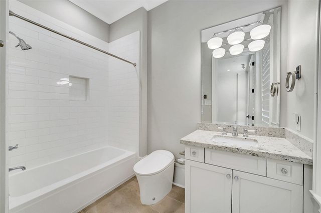 65 Crain Square Boulevard, Houston, TX 77025