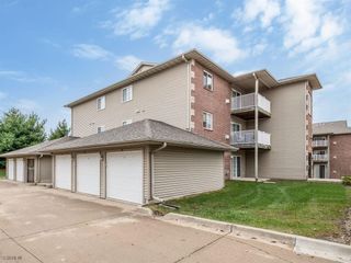 4120 100th Street 1, Urbandale, IA 50322