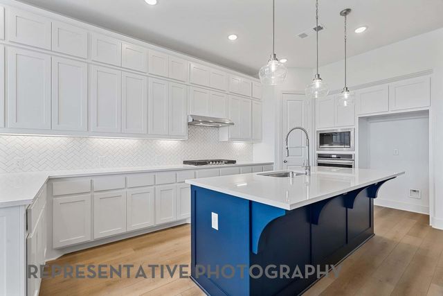 4323 Wildflower Lane, Oak Point, TX 75068