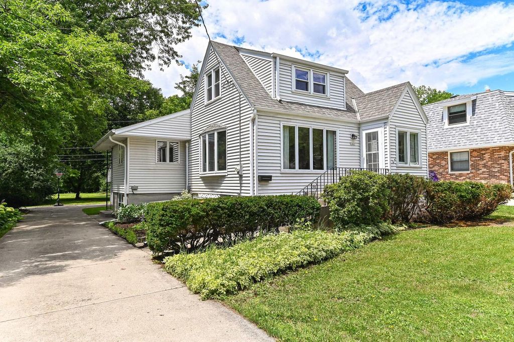 3445 S 96th STREET, Milwaukee, WI 53227