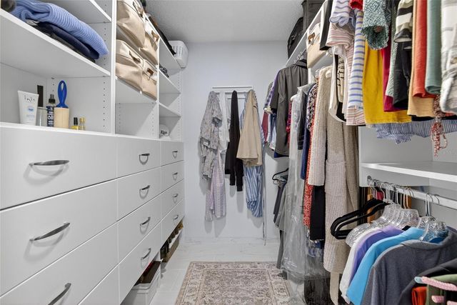 13206 TIFTON DRIVE, Tampa, FL 33618