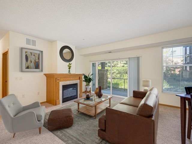 1900 Rush Lake Trail 110, New Brighton, MN 55112