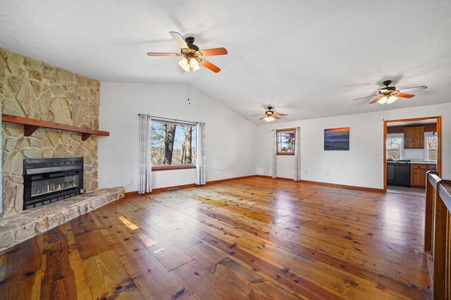 421 Cherokee Court, Ellijay, GA 30540