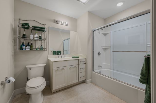 38 Hope Street 1206, East Lyme, CT 06357