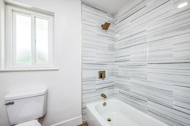 1408 E Richert Avenue, Fresno, CA 93704