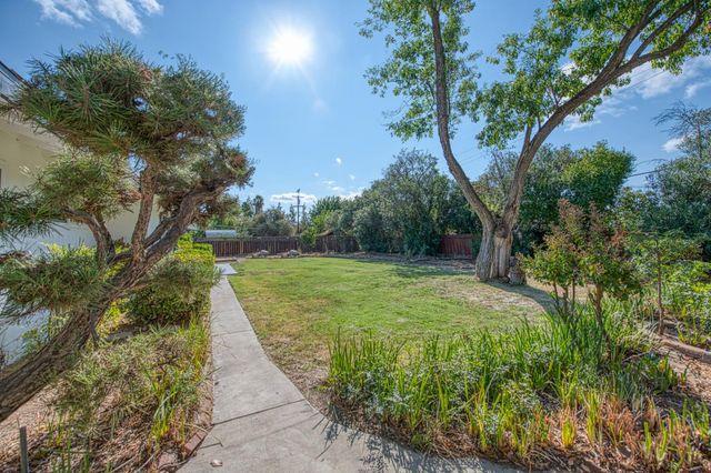 1408 E Richert Avenue, Fresno, CA 93704