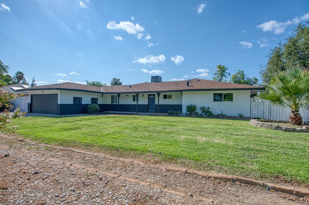 1408 E Richert Avenue, Fresno, CA 93704