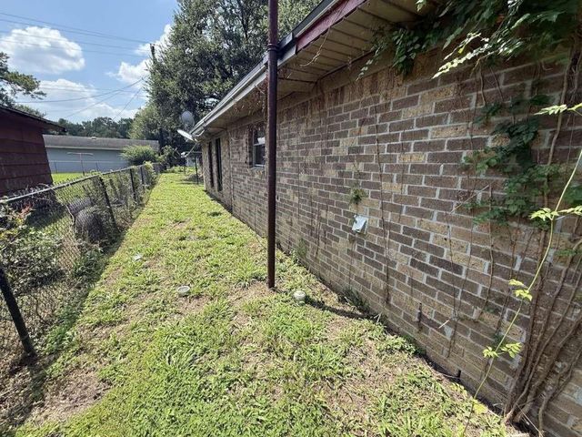 362 County Road 857, Buna, TX 77612