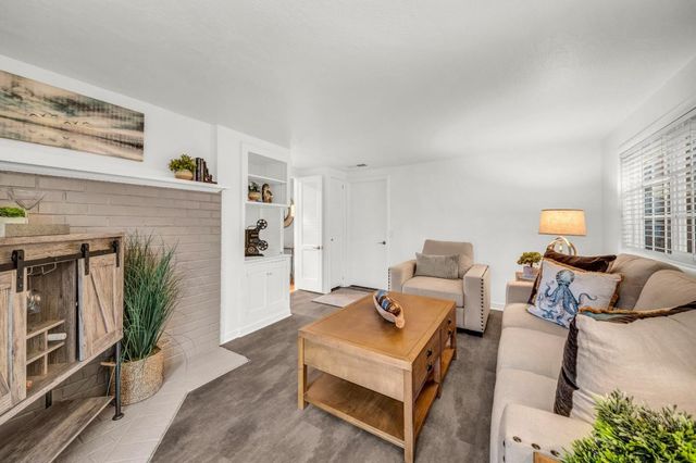 207 Rogers Avenue, Watsonville, CA 95076