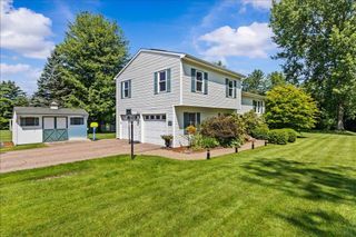 87 Morgan Parkway, Williston, VT 05495