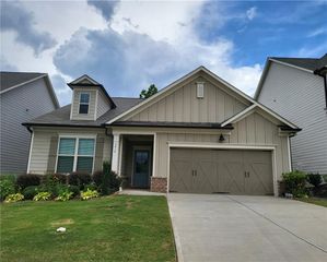 5414 Town Square Way, Flowery Branch, GA 30542