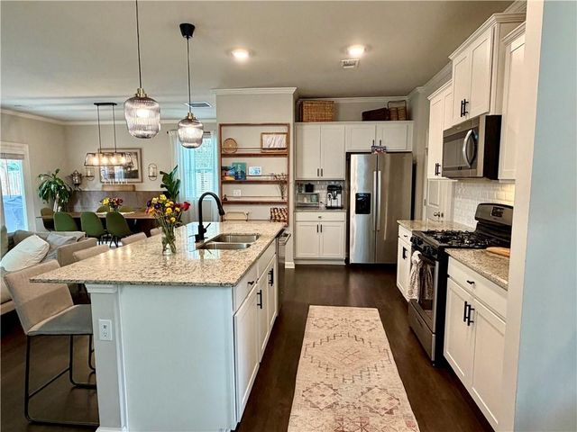 5714 TURNSTONE Trail, Flowery Branch, GA 30542