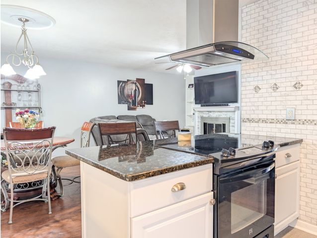 8163 Bonnafair Dr, Hermitage, TN 37076