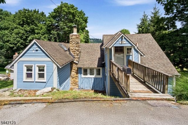 364 E Shore Trl, Sparta Twp., NJ 07871