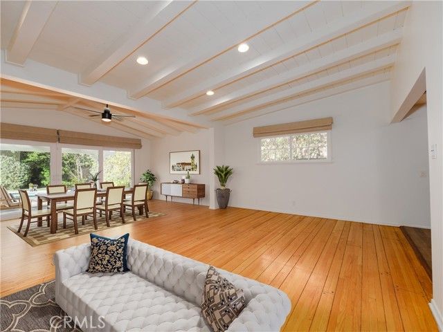 4539 Hayvenhurst, Encino (los Angeles), CA 91436